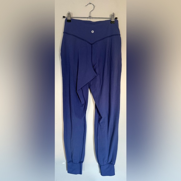 Lululemon Align High-Waisted Joggers - Picture 4 of 5